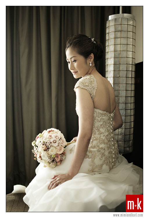 [she0198.JPG]