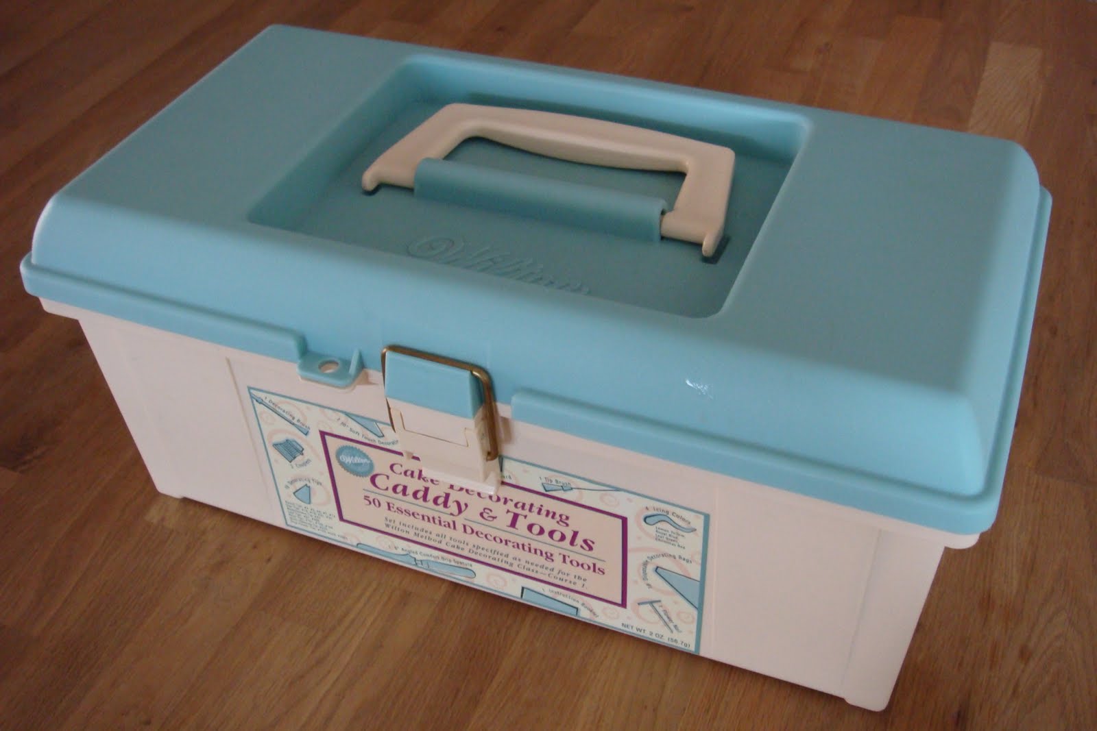 Cookiss Sheryl's Kitchen My Wilton Cake Decorating Tool Box