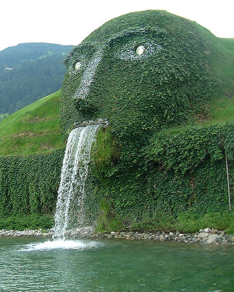 This fountain forms the