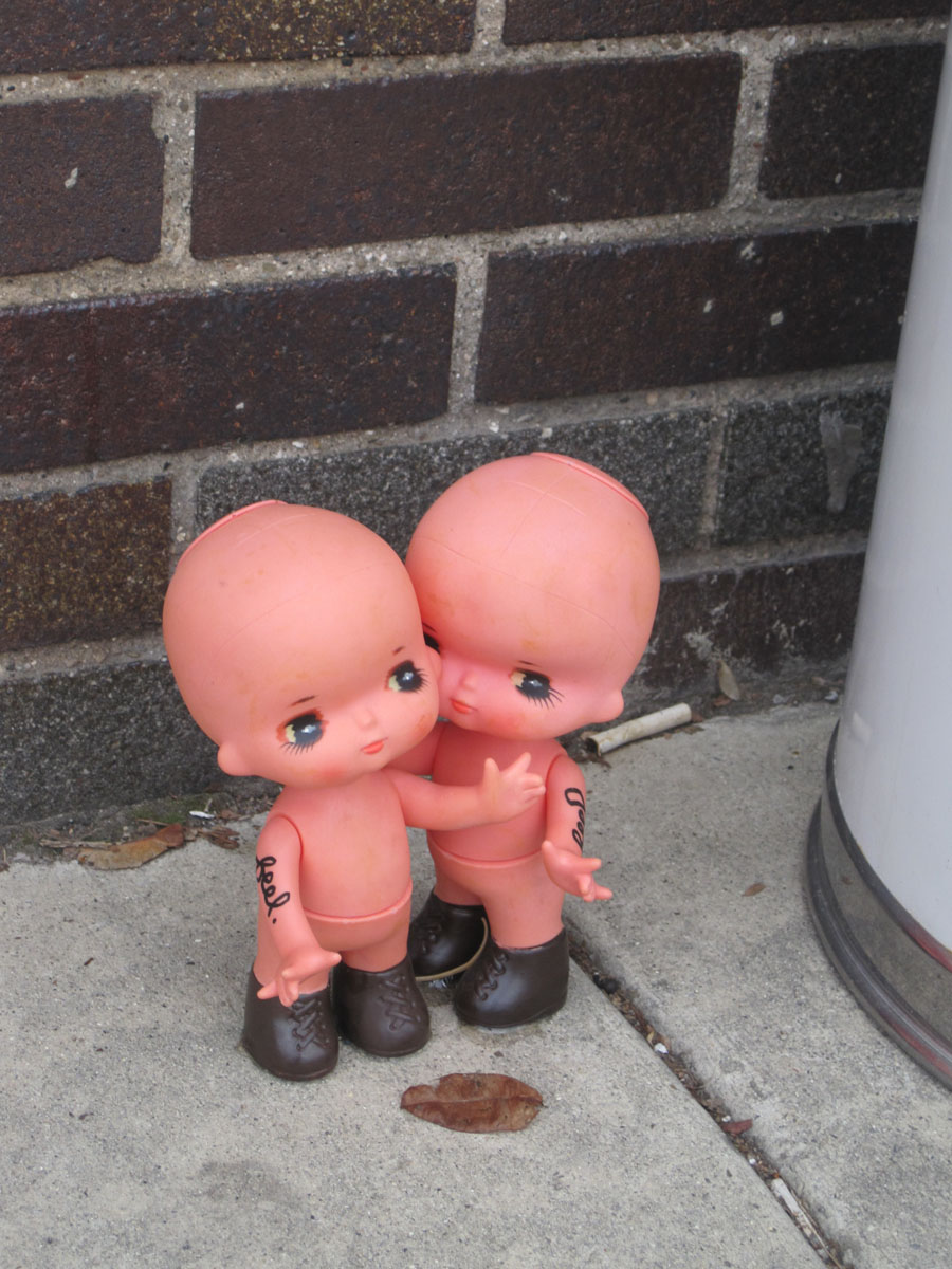 [two+kewpies.JPG]