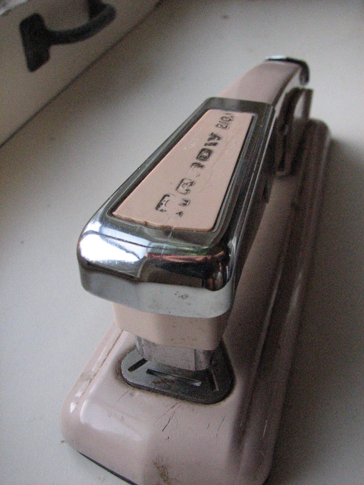 [My+pink+stapler.JPG]