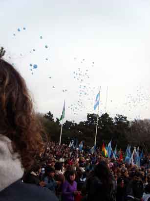 [acto-globos-1.jpg]