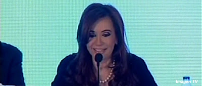 La Presidenta lanza la TV digital abierta 2 cristinaTV 470p181010