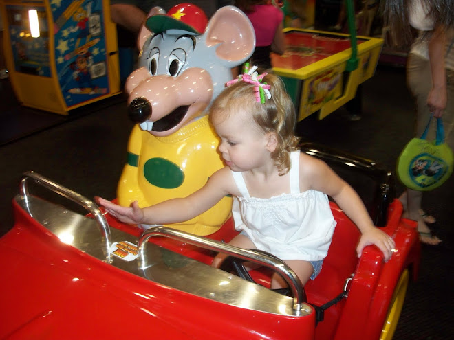 Chuck E Cheese 4.25.10