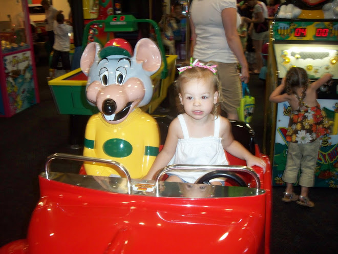 Chuck E Cheese 4.25.10