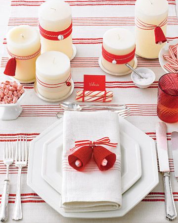Red and White Christmas Tablescapes