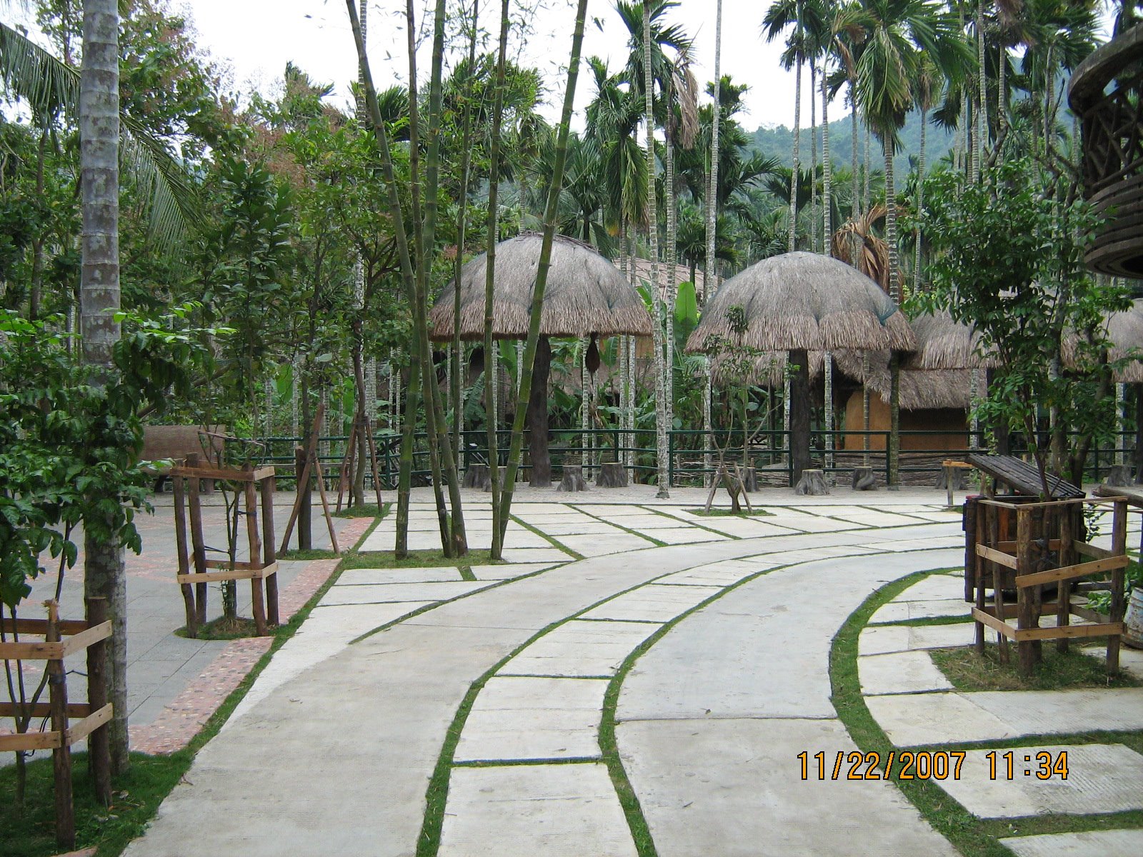 [IMG_2897.jpg]
