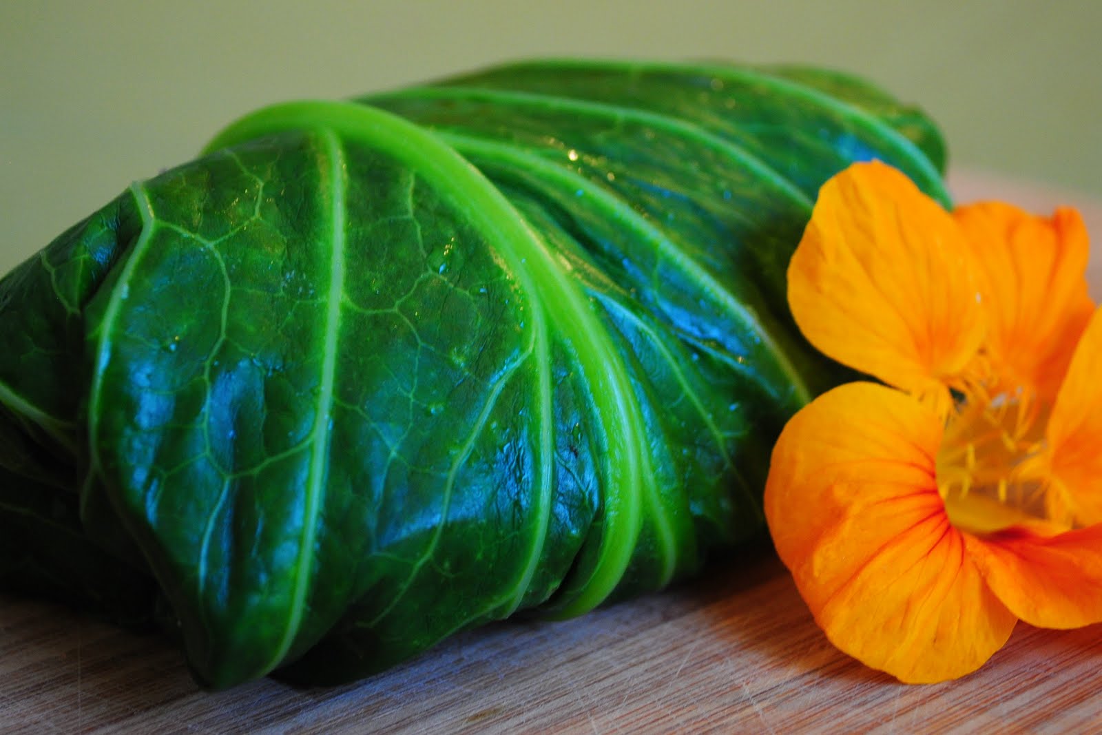 Your Nutritionista's Tips for Healthy Eating Eat Them Greens! Green