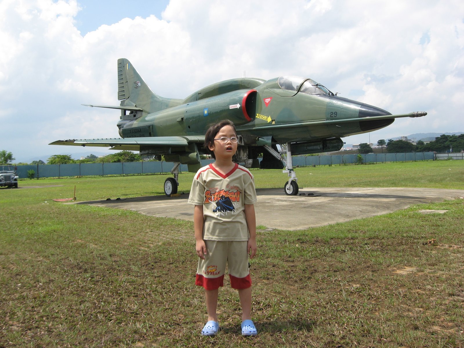 [BoyPlane.JPG]