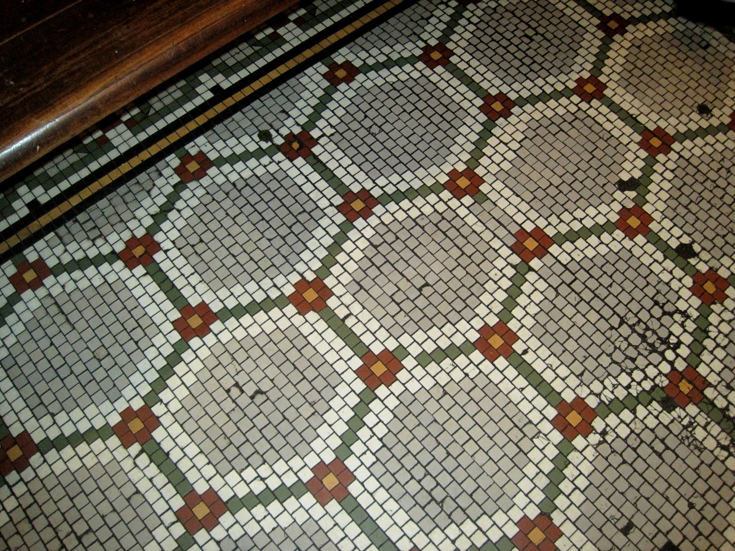 A Mcinnis Artworks * Restaurant Review Crystal Grill in Greenwood, MS