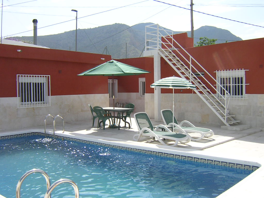[main++pool+picture.JPG]