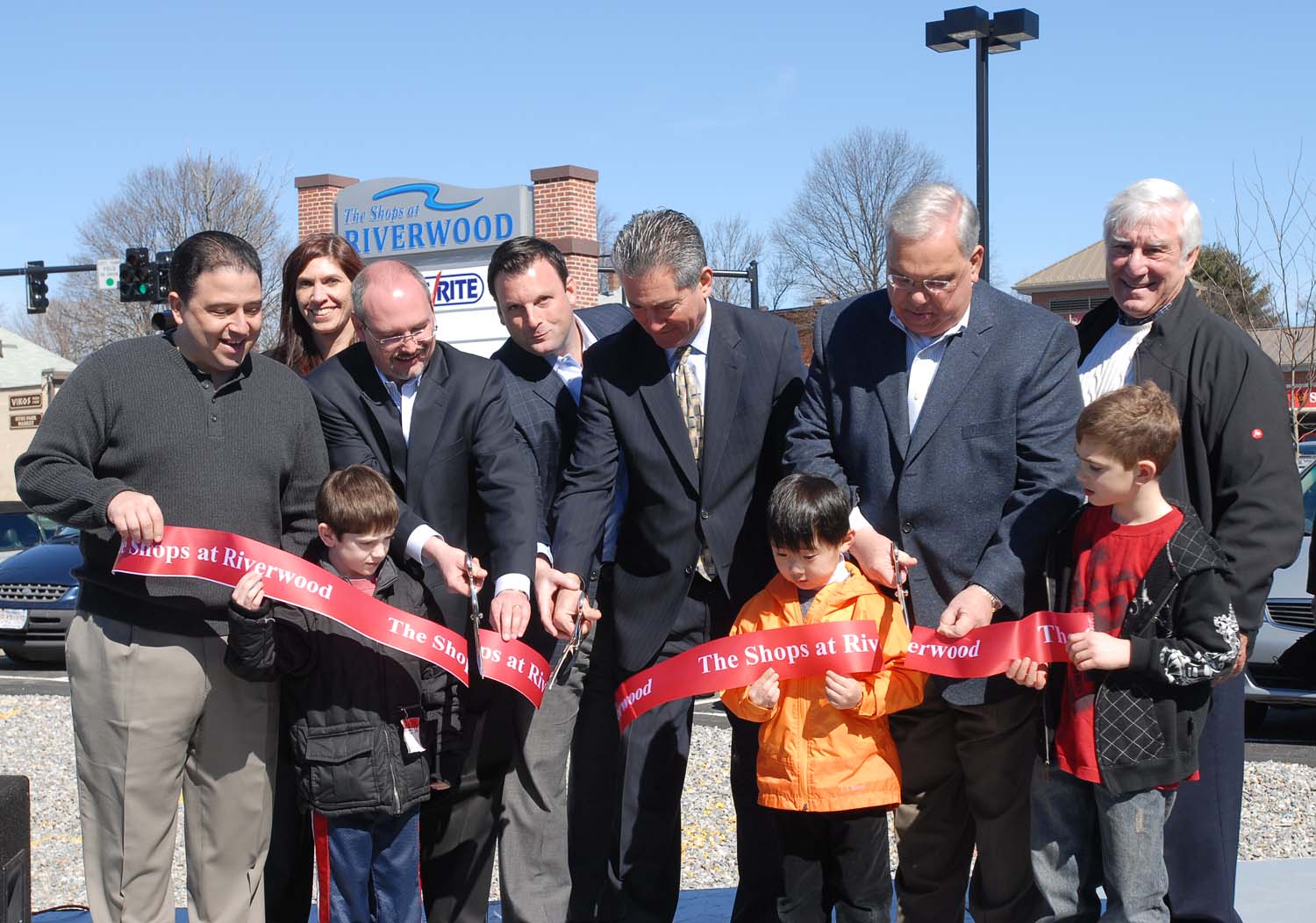 [RiverwoodShopsRibCutHP.jpg]