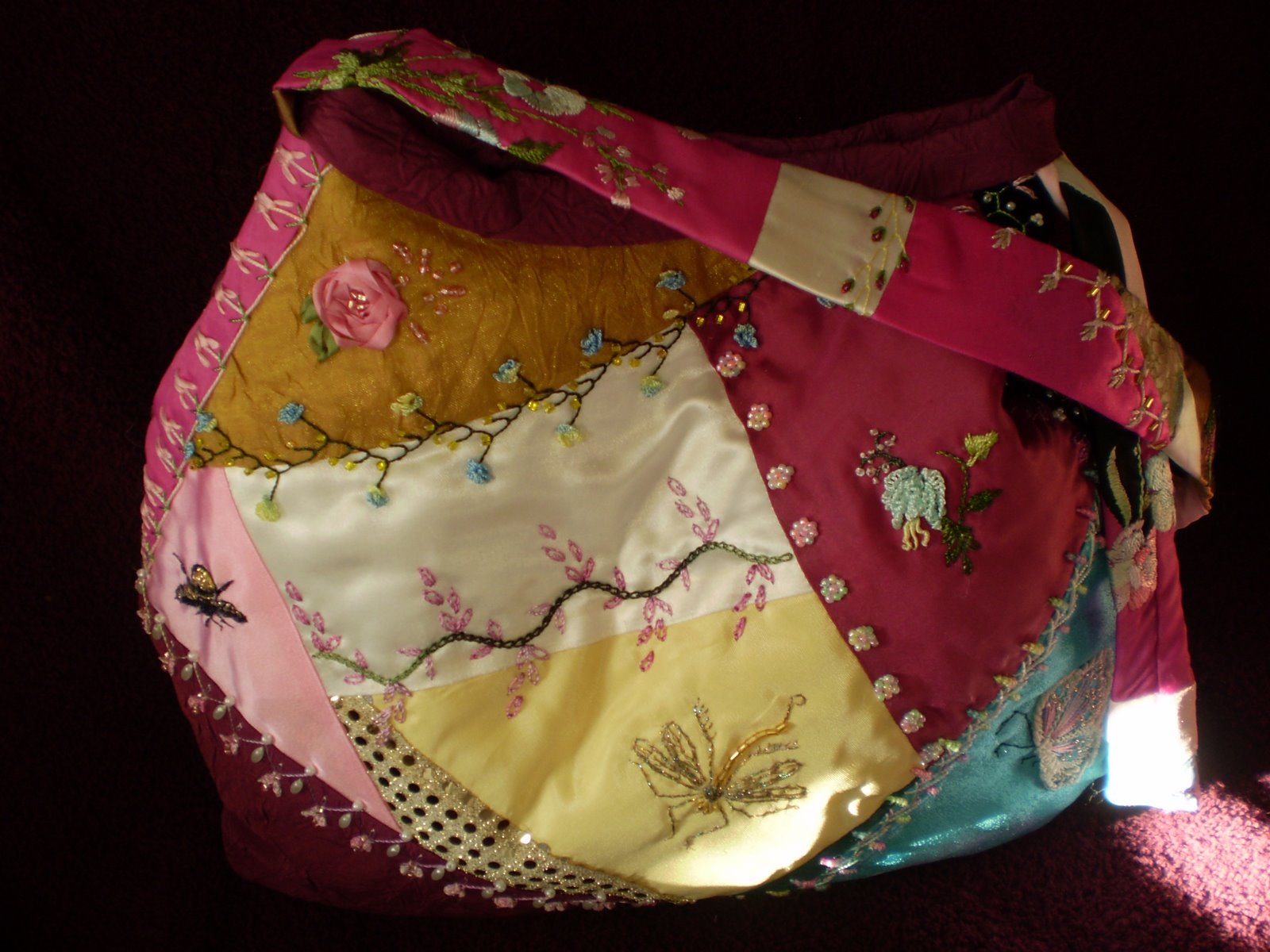 [crazy+purse+back.JPG]