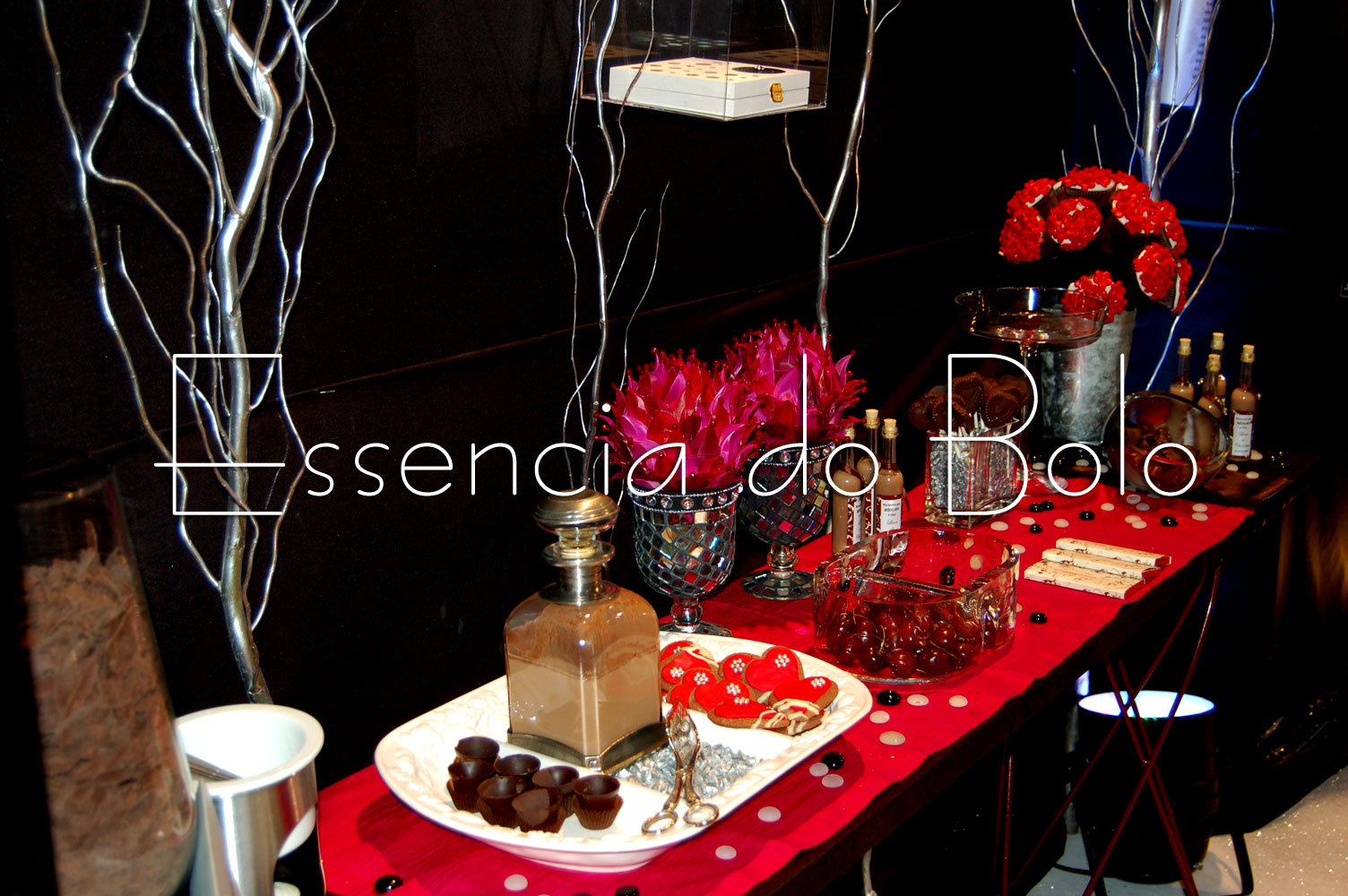 [mesa-de-chocolates1.jpg]