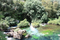 FONTAINE DE VAUCLUSE