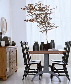 [diningroom.jpg]