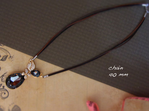 Stone Pendant and Crystal Leaf Necklace Stone Pendant and Crystal Leaf Necklace