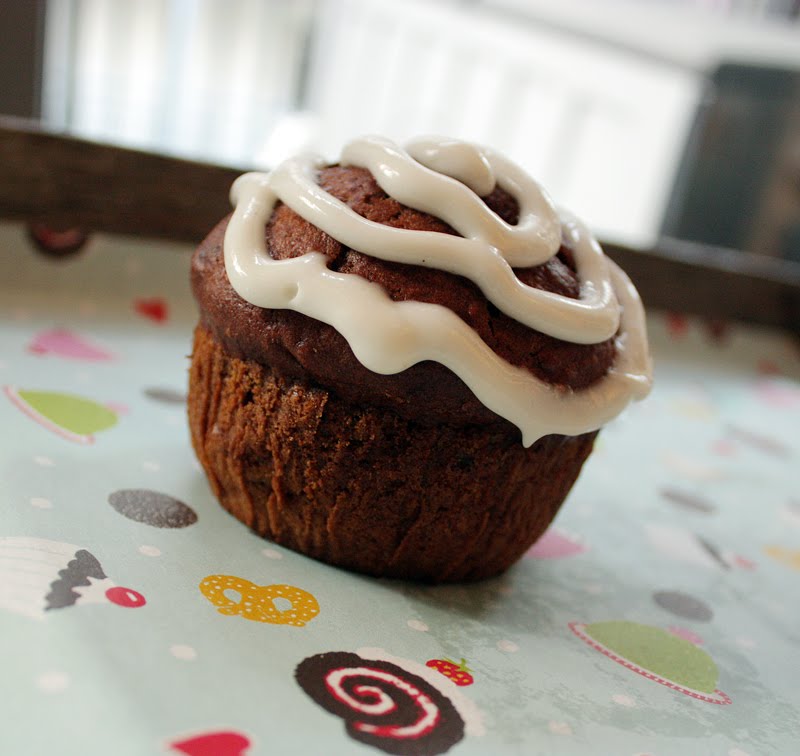 Bakermester Harepus' gulrotmuffins med daddelbiter Veganmisjonen