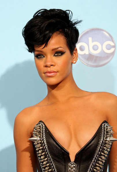 Rihanna short hairstyles
