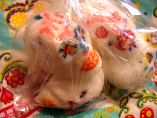 [decoratedsugarskulls.jpg]