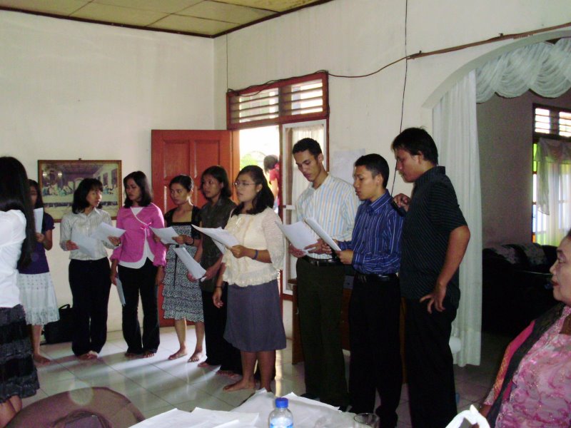 [Nyok...Latihan+nyok...+Do..Re..Mi..Fa..Sol..La..Si..Do.....JPG]