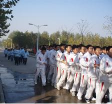 [chaicheecoming1.JPG]