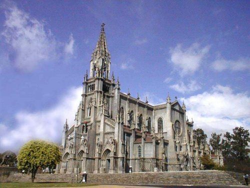 Travelling by taxi in Costa Rica: Coronado's Church: History & Anecdotes.