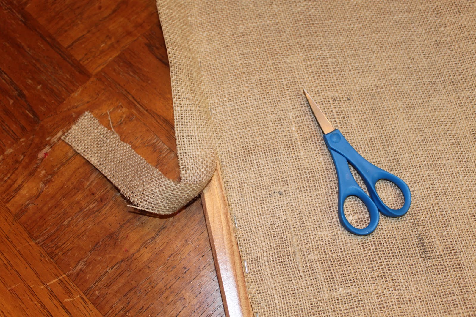 [bulletin+board_001.JPG]