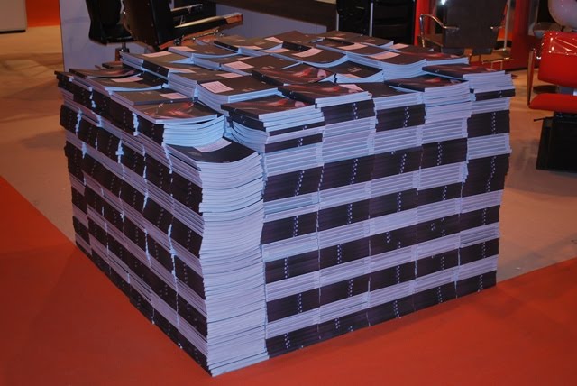 Mobiliario de Peluquería 10000 CATALOGOS ENTREGADOS EN LA FERIA DE Mobiliario de Peluquería 10000 CATALOGOS ENTREGADOS EN LA FERIA DE