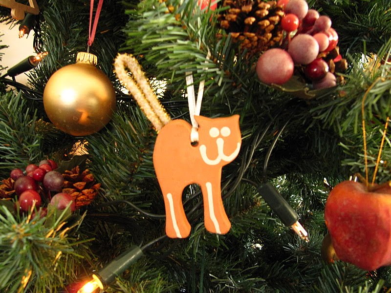 [cat+tree+decoration.JPG]