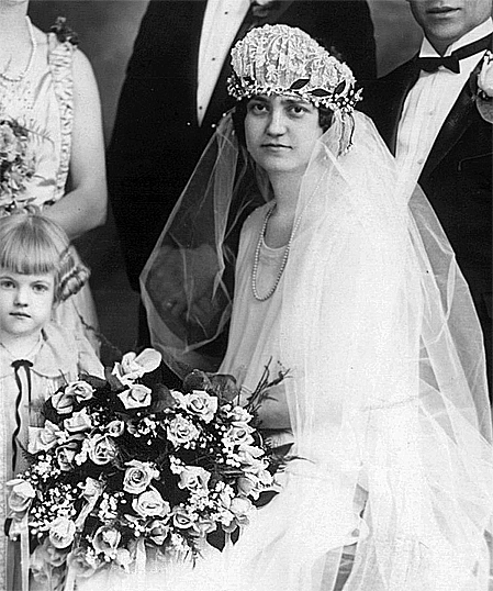 [History+Bride.gif]