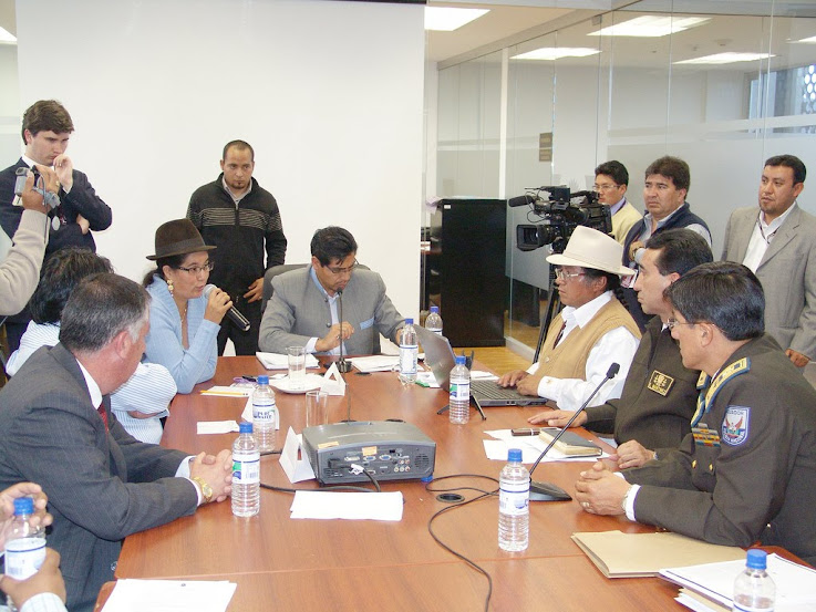 Comparecencia del Comandante de Policía, Freddy Martínez y el general distrital, Fausto Franco.