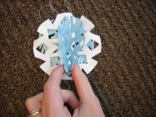 3d paper snowflakes instructions. 3d paper snowflakes instructions.