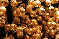 golden ornaments christmas desktop wallpaper