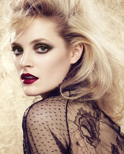 Flamboyant Make Up