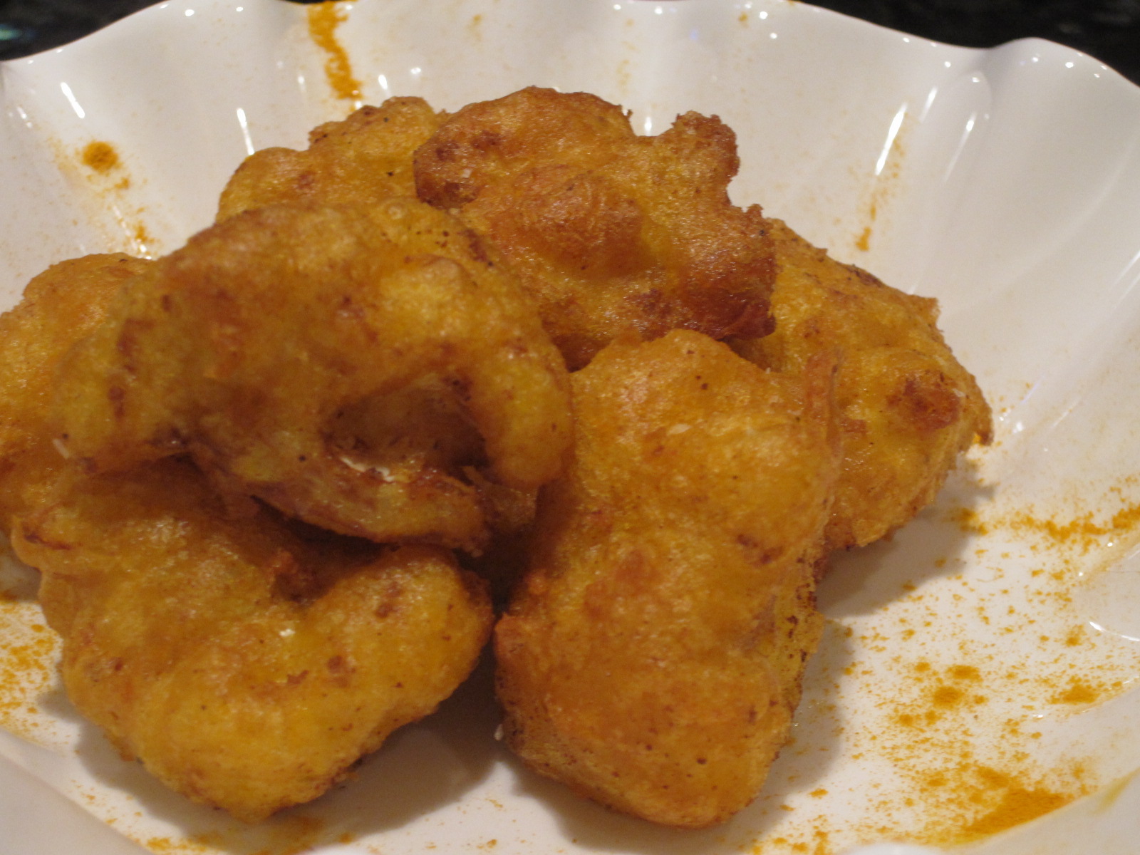 CURIOUS EATS: Fried Cauliflower with a Indian Style Curry Tempura