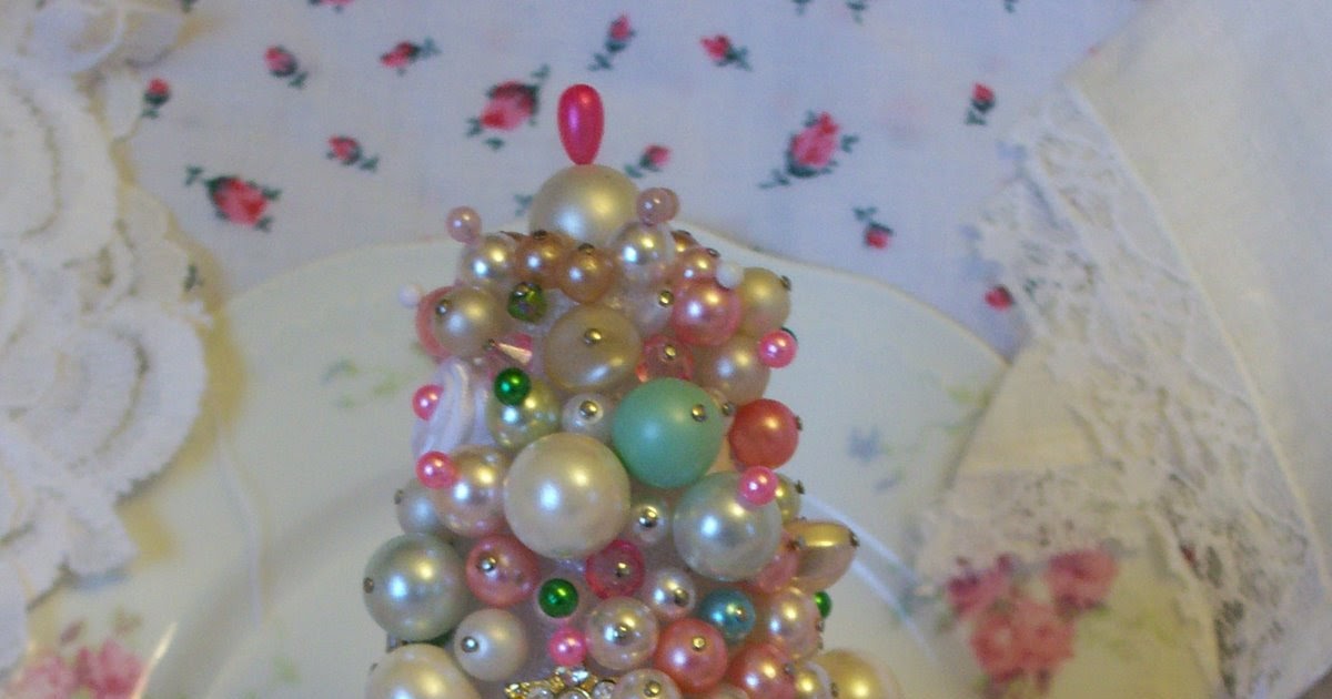 365 Days of Christmas Vintage HandBeaded Christmas Tree