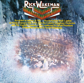 journey to the center of the earth rick wakeman. Rick Wakeman - Synthesizers