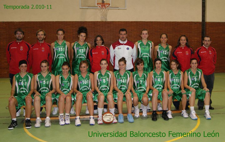 Plantilla de Universidad de León - BLF. (Foto: baloncestofemeninoleon.blogspot.com)