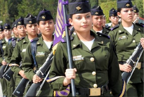 Những nữ cảnh sát dũng cảm xinh đẹp của các nước World%27s+Most+Bravest+Uniformed+Ladies+27