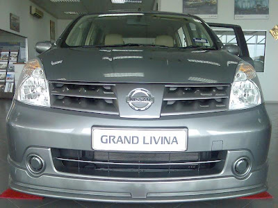 Nissan Grand Livina Nissan Grand Livina