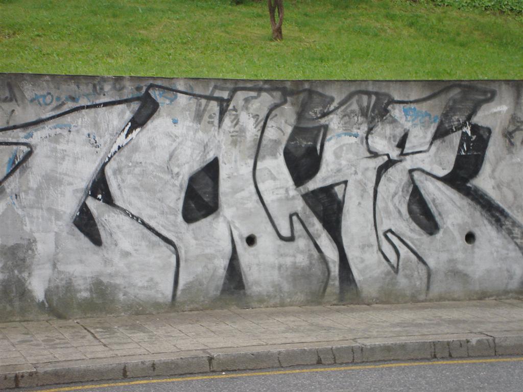 [DSC01199+(Large).JPG]