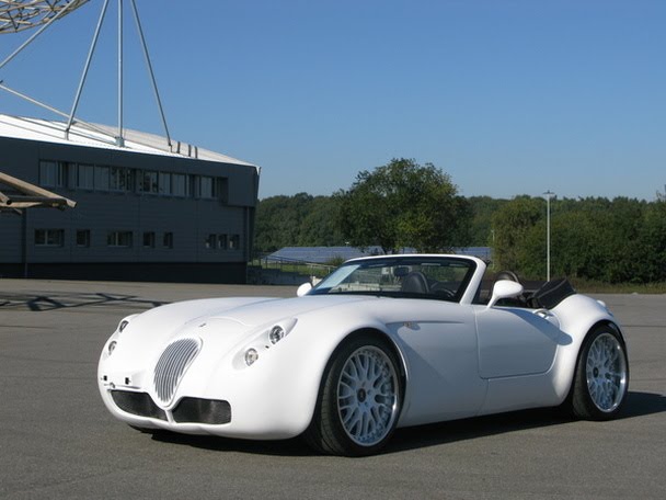 The German coach builders Weissman unveiled the new MF5 Roadster at the