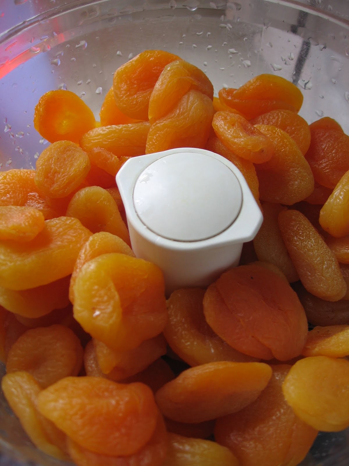 Big Smiles and Bigger Hips Crockpot Apricot Jam