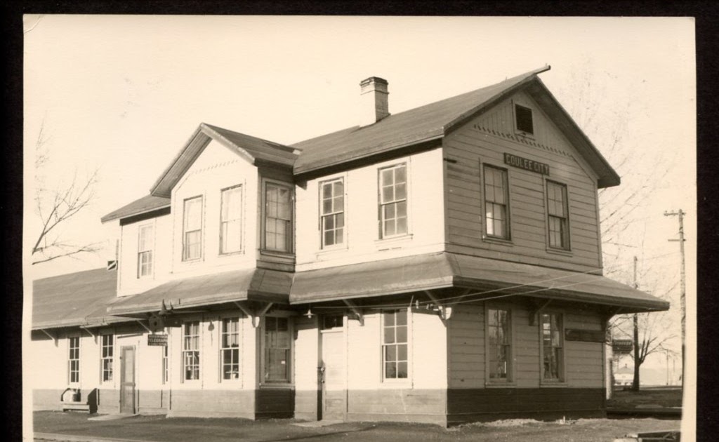 Big Bend Railroad History Early 1960s Coulee City Depot