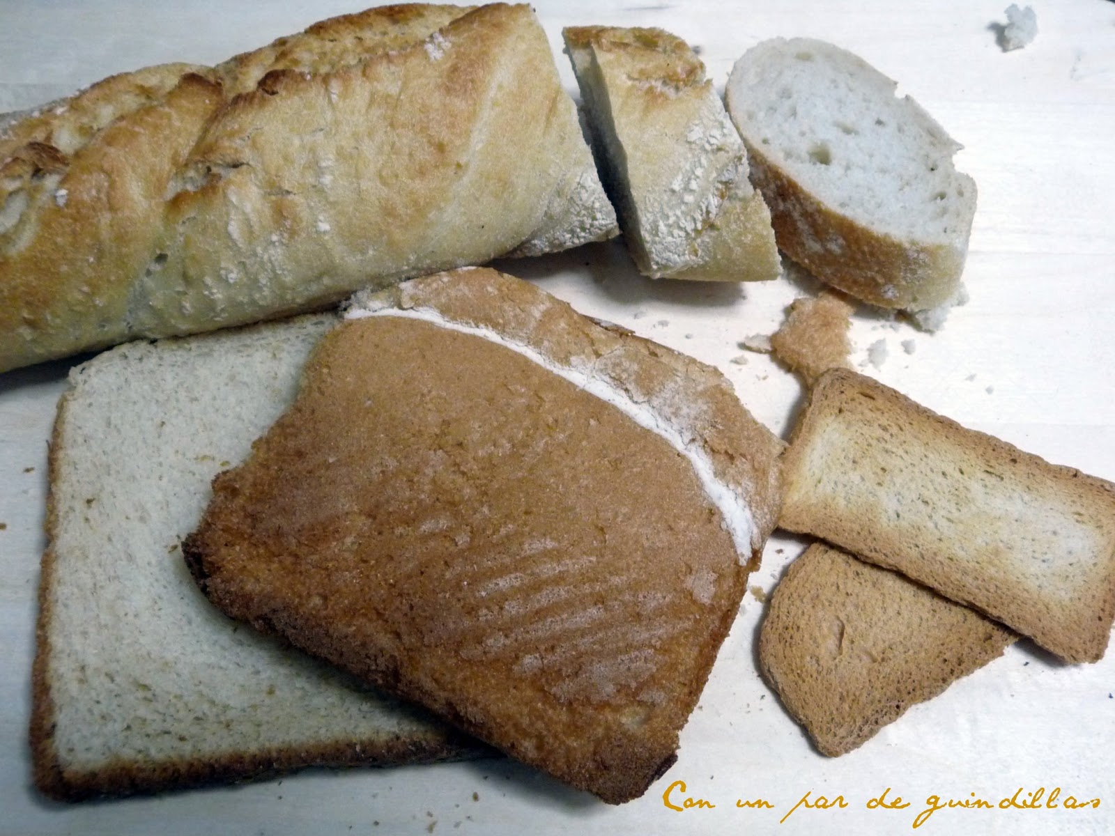 Del viejo el consejo Su majestad el pan. Con un par de guindillas