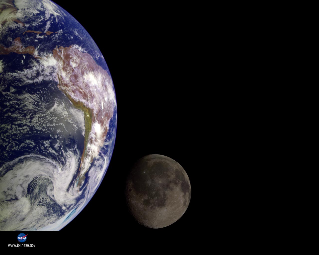 [earth_and_the_moon-820.jpg]