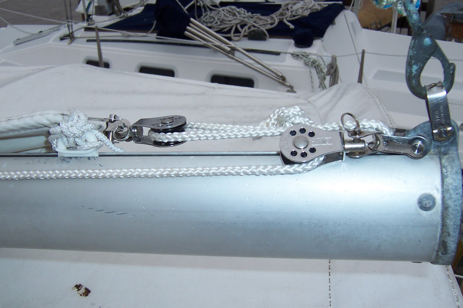 Sailing HideAway ComPac 23 Sailing with a Loose Foot Compac 23 Update