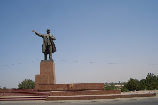 Lenin statue, Osh, Krygyzstan