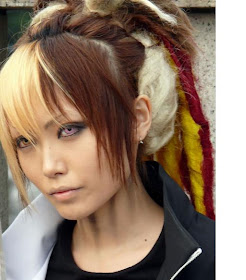Levy Buzz Scene Hairstyles For Girls With Medium